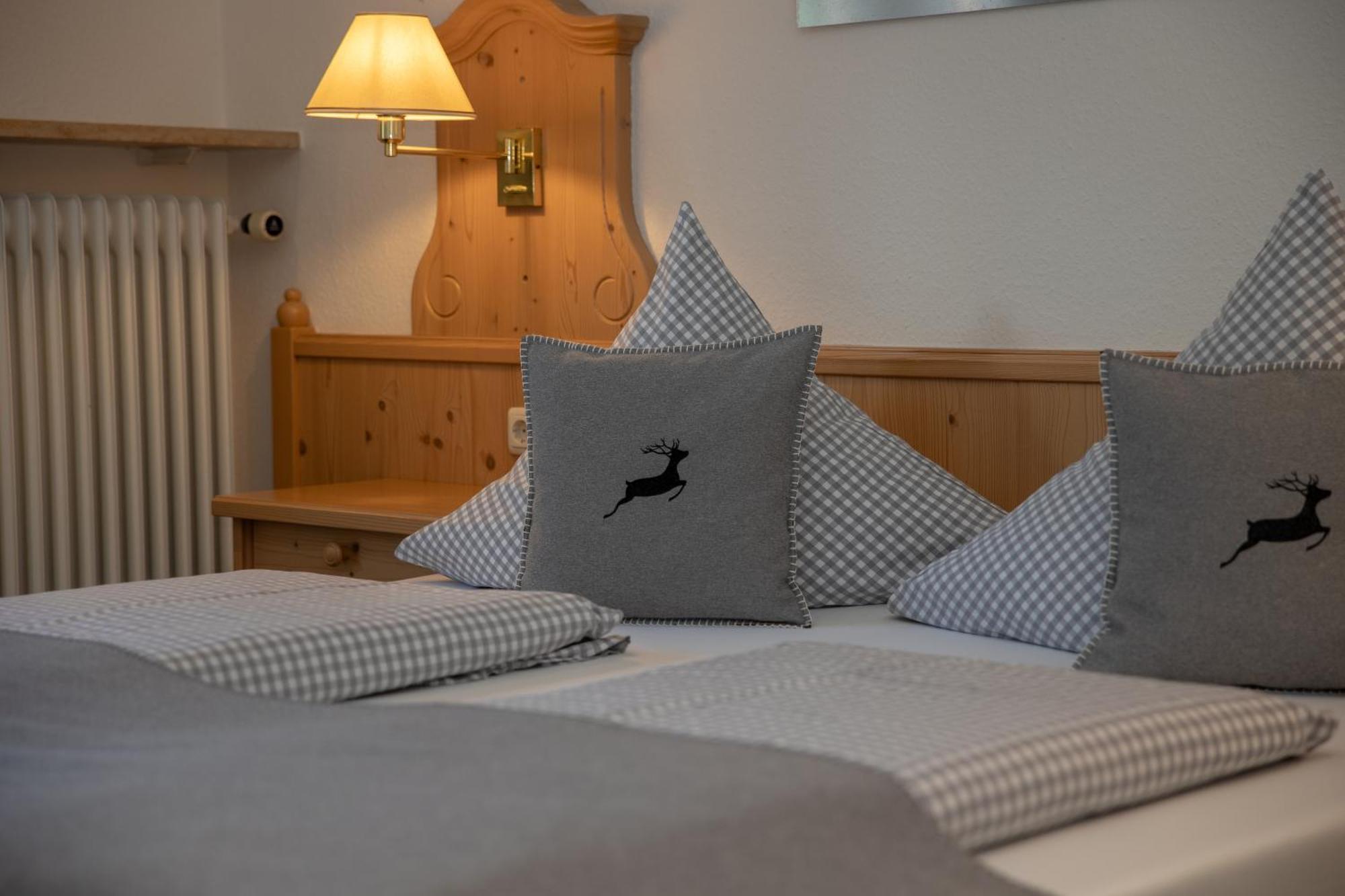 Hotel Gasthof Alter Wirt 파르한트 외부 사진